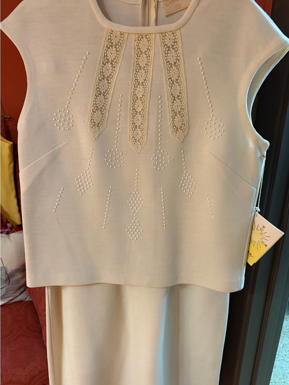 Vintage 60โs Womenโs Cream Two Piece Skirt Set